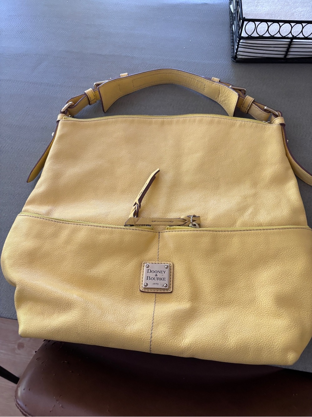 Dooney & Bourke Dillen Yellow Leather Zipper Pocket hobo Shoulder Bag Like New